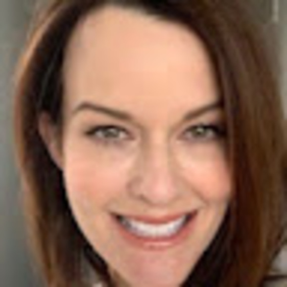 Meet your Posher, Lisa - Picture 1 of 1